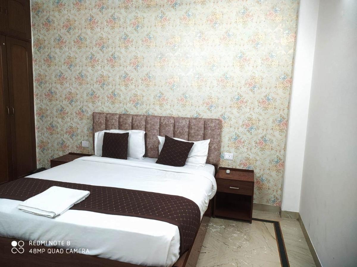 Soft Petal Residency Near Delhi International Airport Hotel 3*