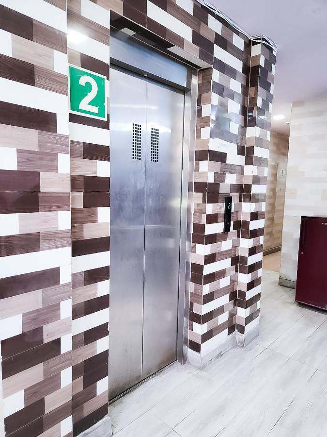 Roomshala 122 Park View - Near Adarsh Nagar