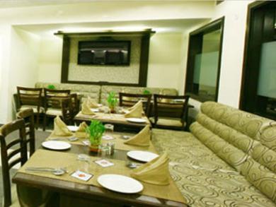 Hotel Karon - Lajpat Nagar Nova Deli