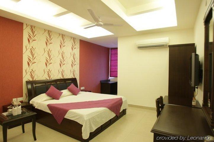 Clark Heights Hotel 3*