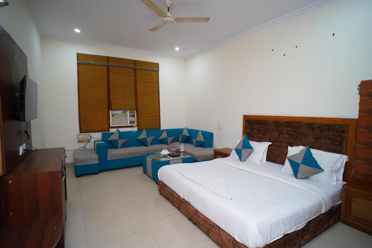 Nk Residency - Kalka Ji New Delhi
