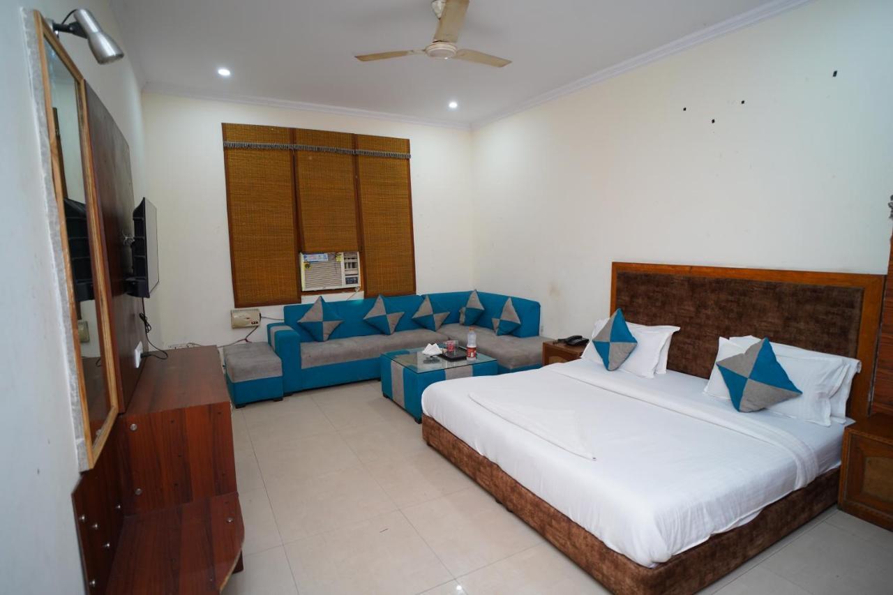 Nk Residency - Kalka Ji