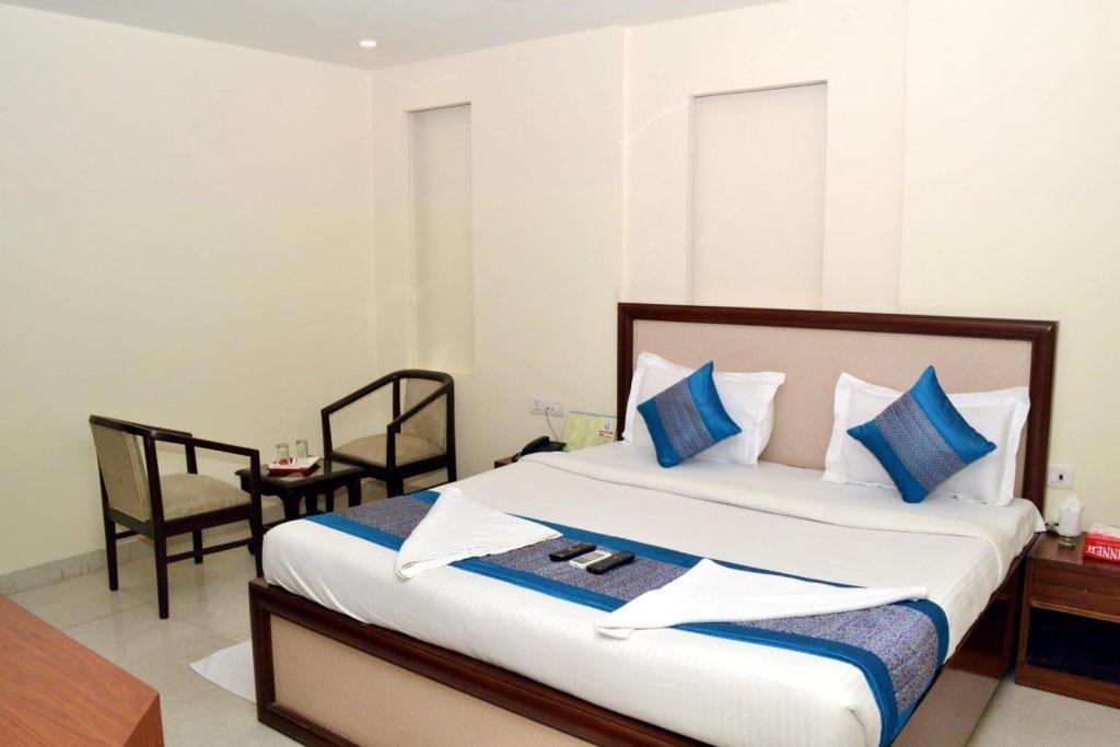 Oyo Blu Pebbles Near Delhi Airport 3*