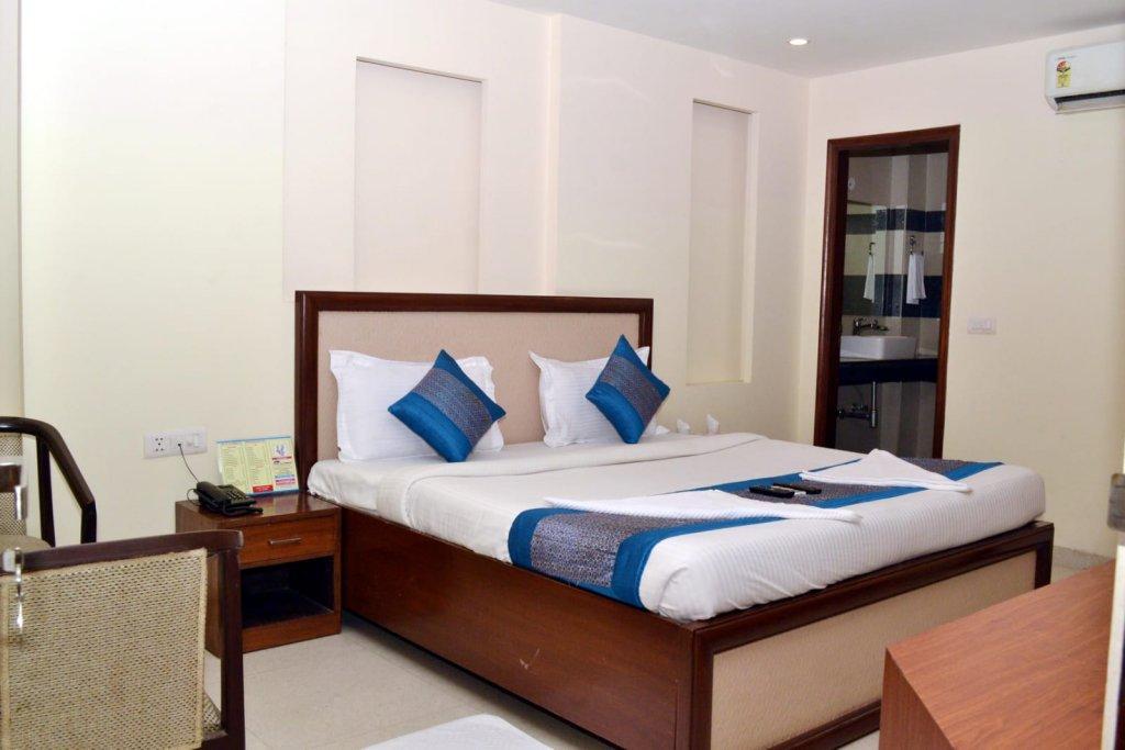 Hotel Oyo Blu Pebbles Near Delhi Airport Nova Deli
