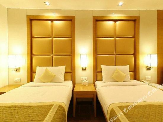 Almondz Hotel New Delhi