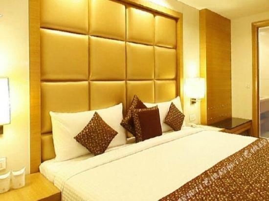 Almondz Hotel New Delhi