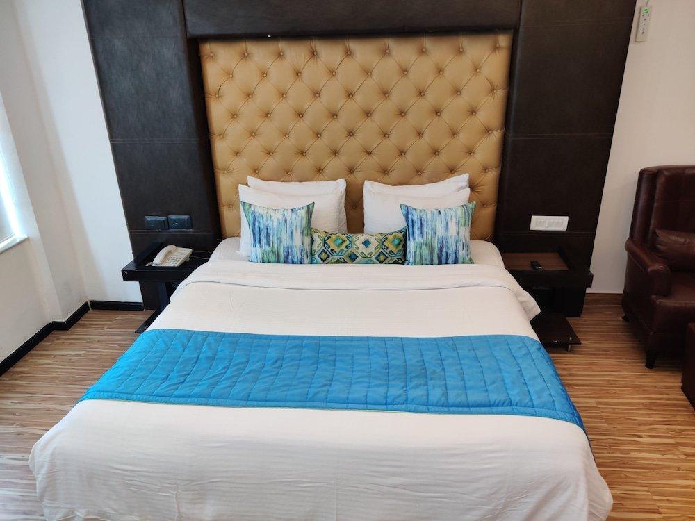 Virohaa Hotel 3*