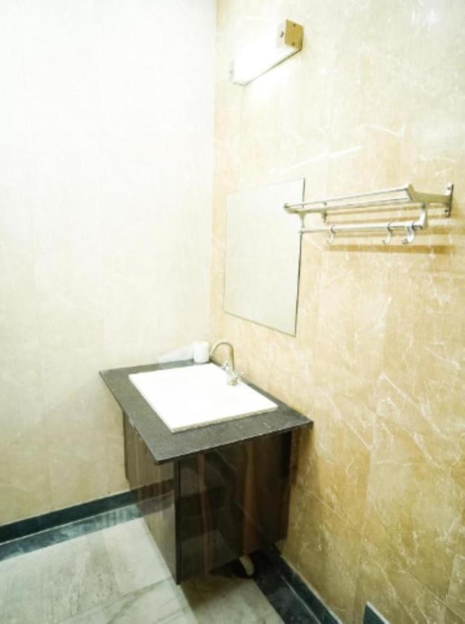 The Oscar - Kailash Colony Hotel New Delhi
