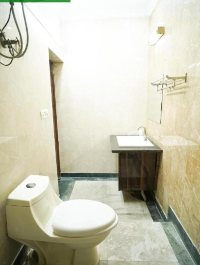 The Oscar - Kailash Colony Hotel
