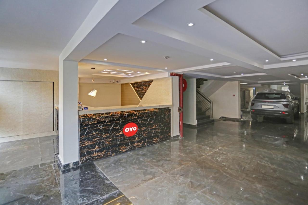 Oyo Flagship 81255 Royal Palace New Delhi