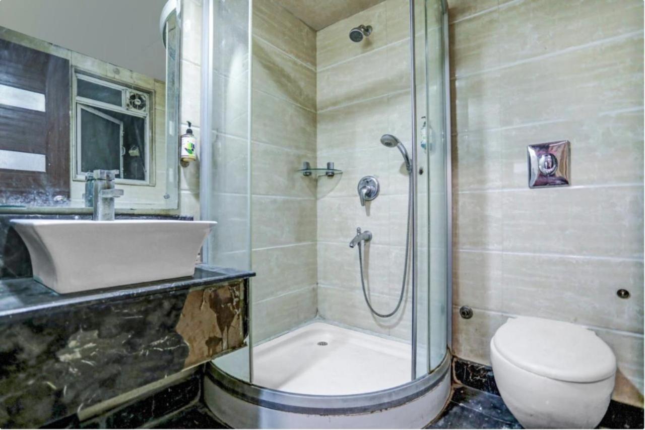Hotel Fabstays - South Delhi 4*