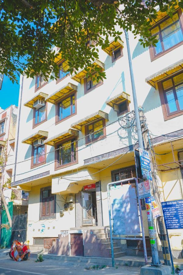 Hotel Roomshala 124 Royal Rohini - Sector 16