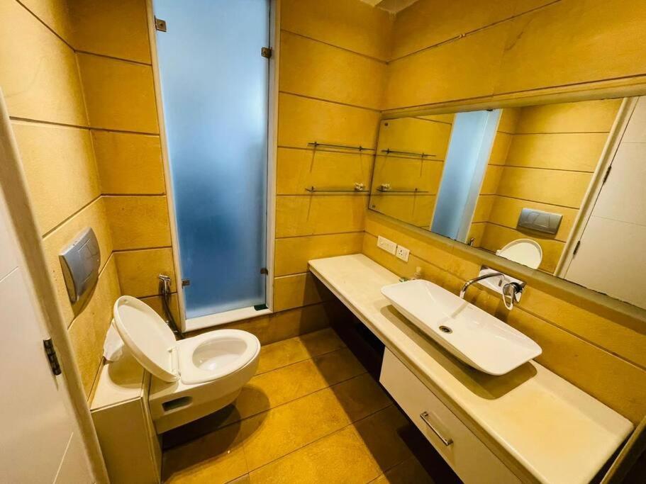 Fortune Service 4bhk D-163 Saket *