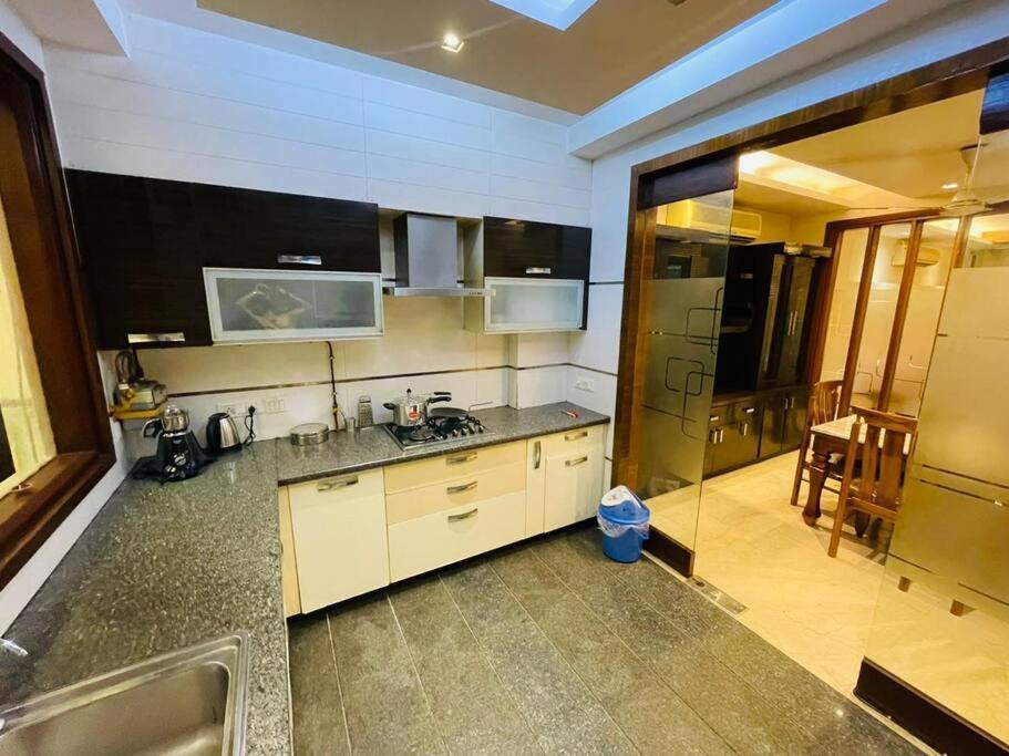 Fortune Service 4bhk D-163 Saket