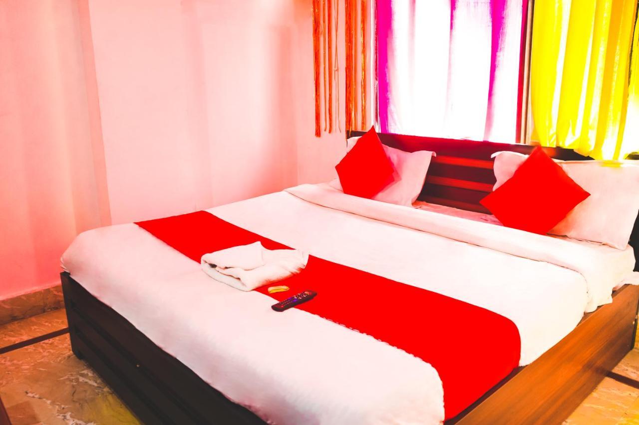 Roomshala 124 Royal Rohini - Sector 16 Nova Deli