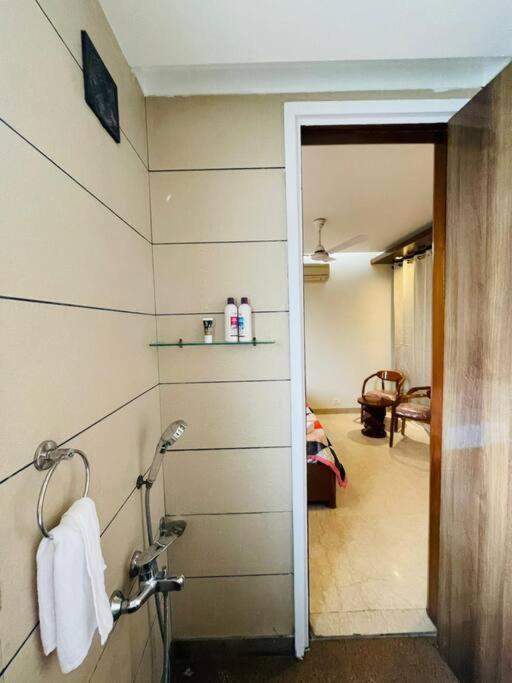 Fortune Service 4bhk D-163 Saket