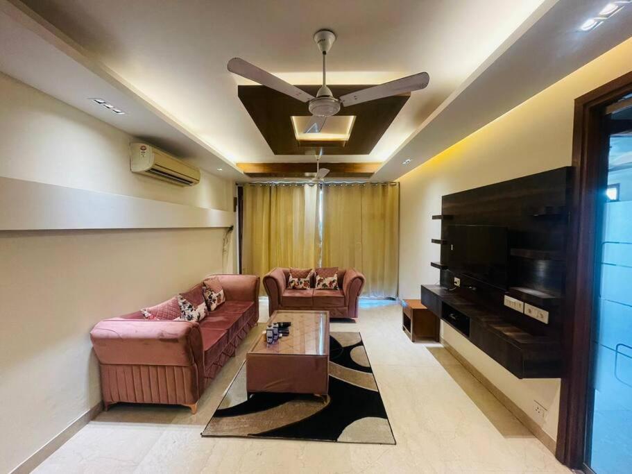 Fortune Service 4bhk D-163 Saket *