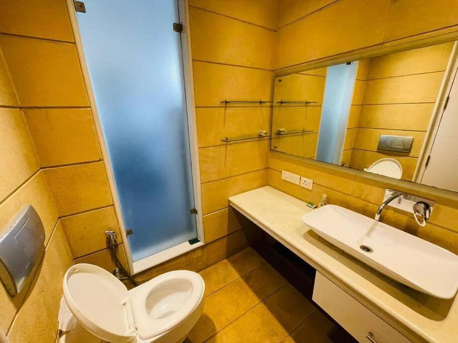 Apartment Fortune Service 4bhk D-163 Saket New Delhi