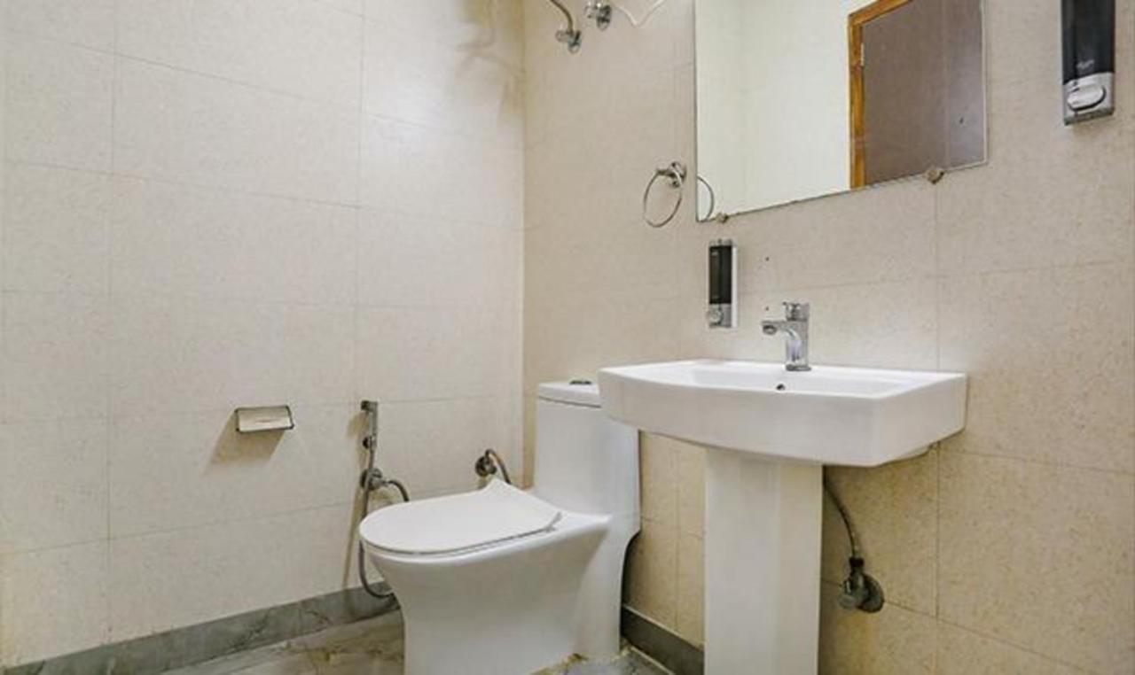 Fabhotel F9 Prime Executive Paschim Vihar Hotel