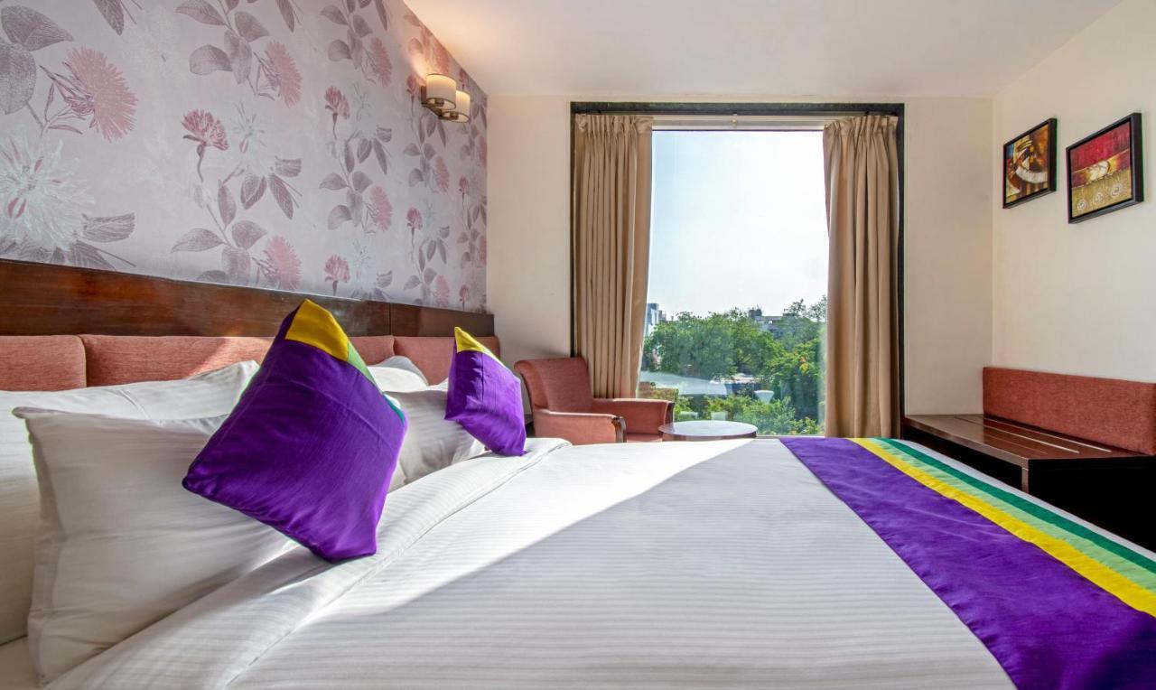 Hotel Treebo Premium Rose Mallow Nova Deli