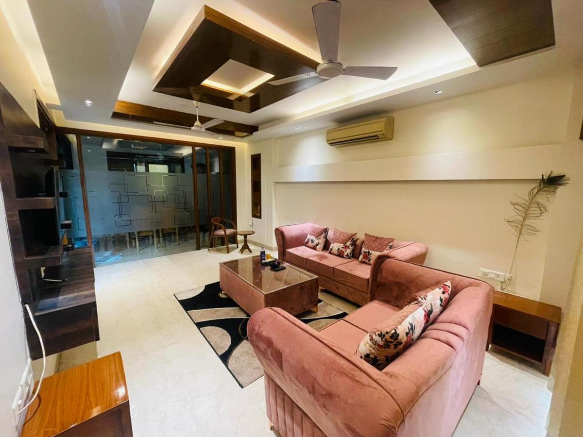 Apartment Fortune Service 4bhk D-163 Saket