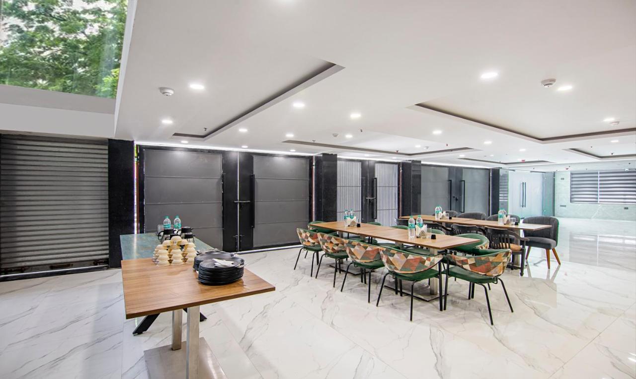 Hotel Treebo Royal Comfort New Delhi