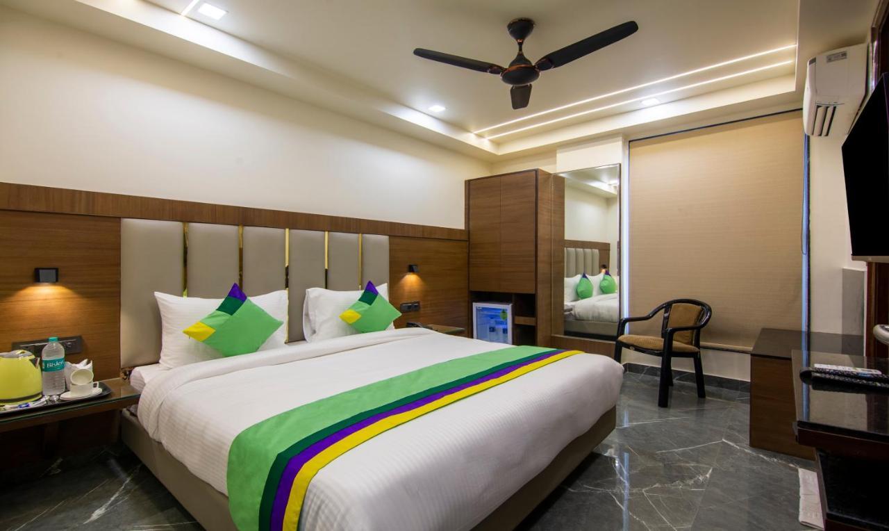 Treebo Royal Comfort Hotel 3*