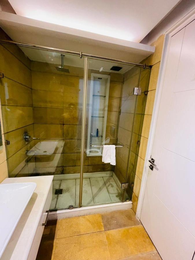 Fortune Service 4bhk D-163 Saket * New Delhi