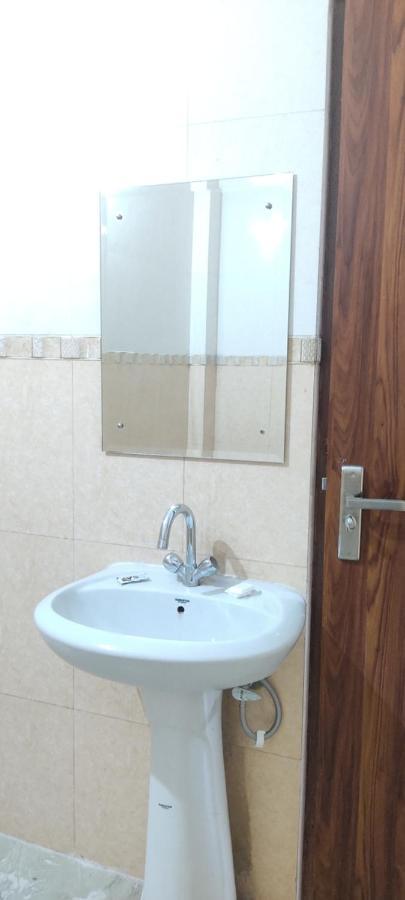 Soft Petal Residency Near Delhi International Airport Hotel
