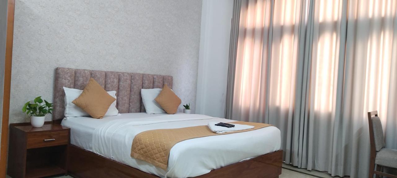 Hotel Soft Petal Residency Near Delhi International Airport