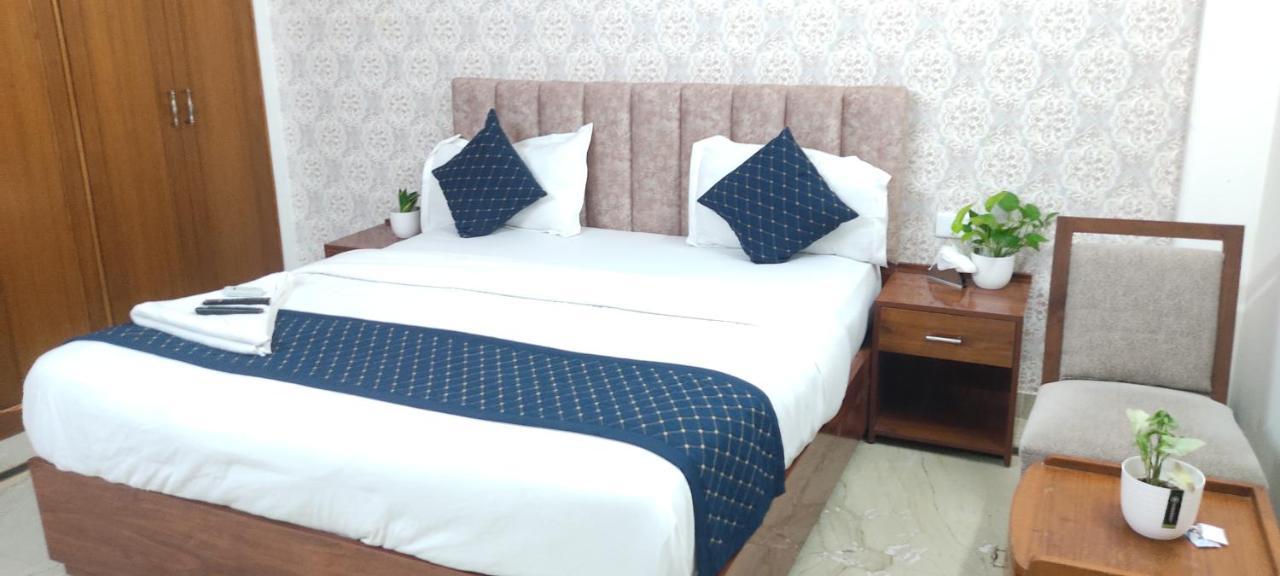 Soft Petal Residency Near Delhi International Airport Hotel