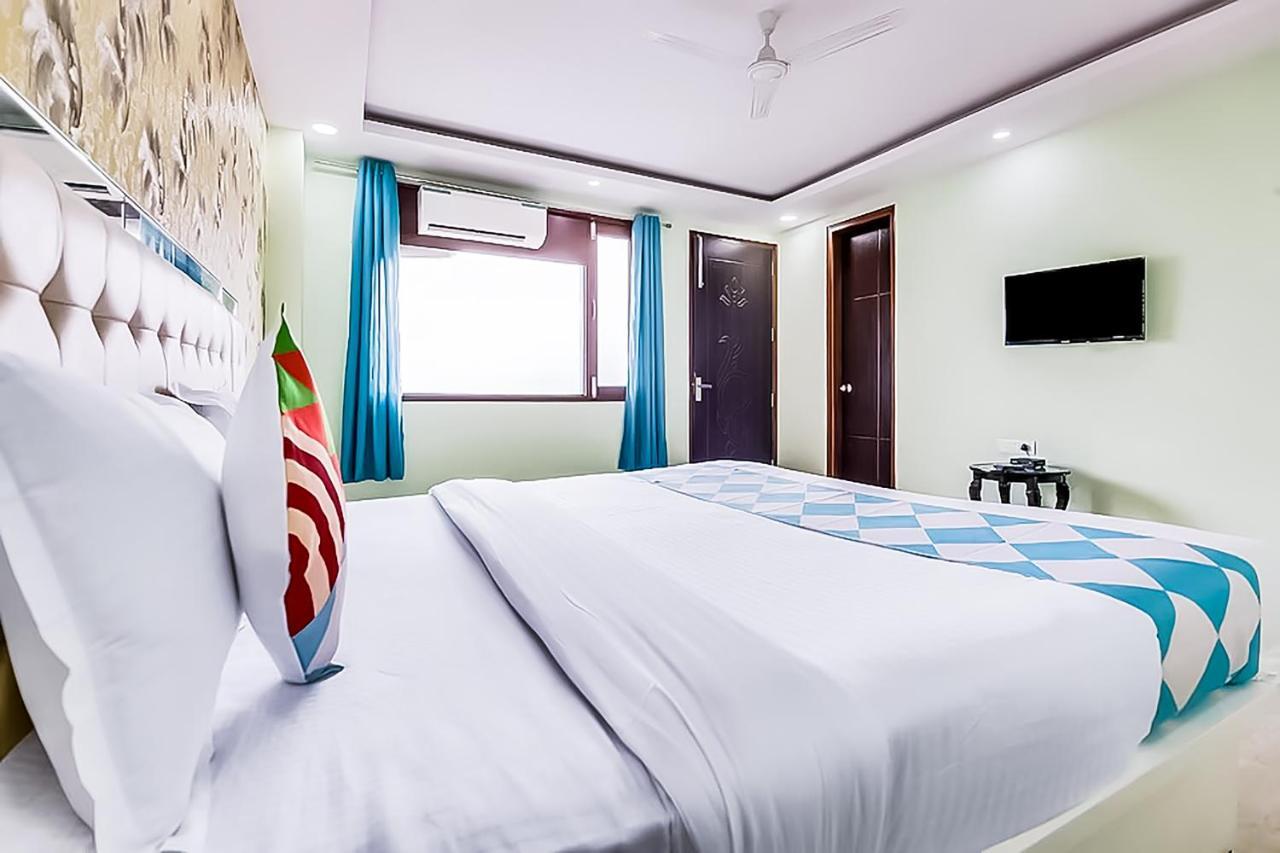 Hotel Roomshala 111 Cosy Nook - Hauz Khas 3*