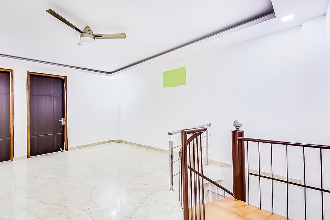 Roomshala 111 Cosy Nook - Hauz Khas Hotel