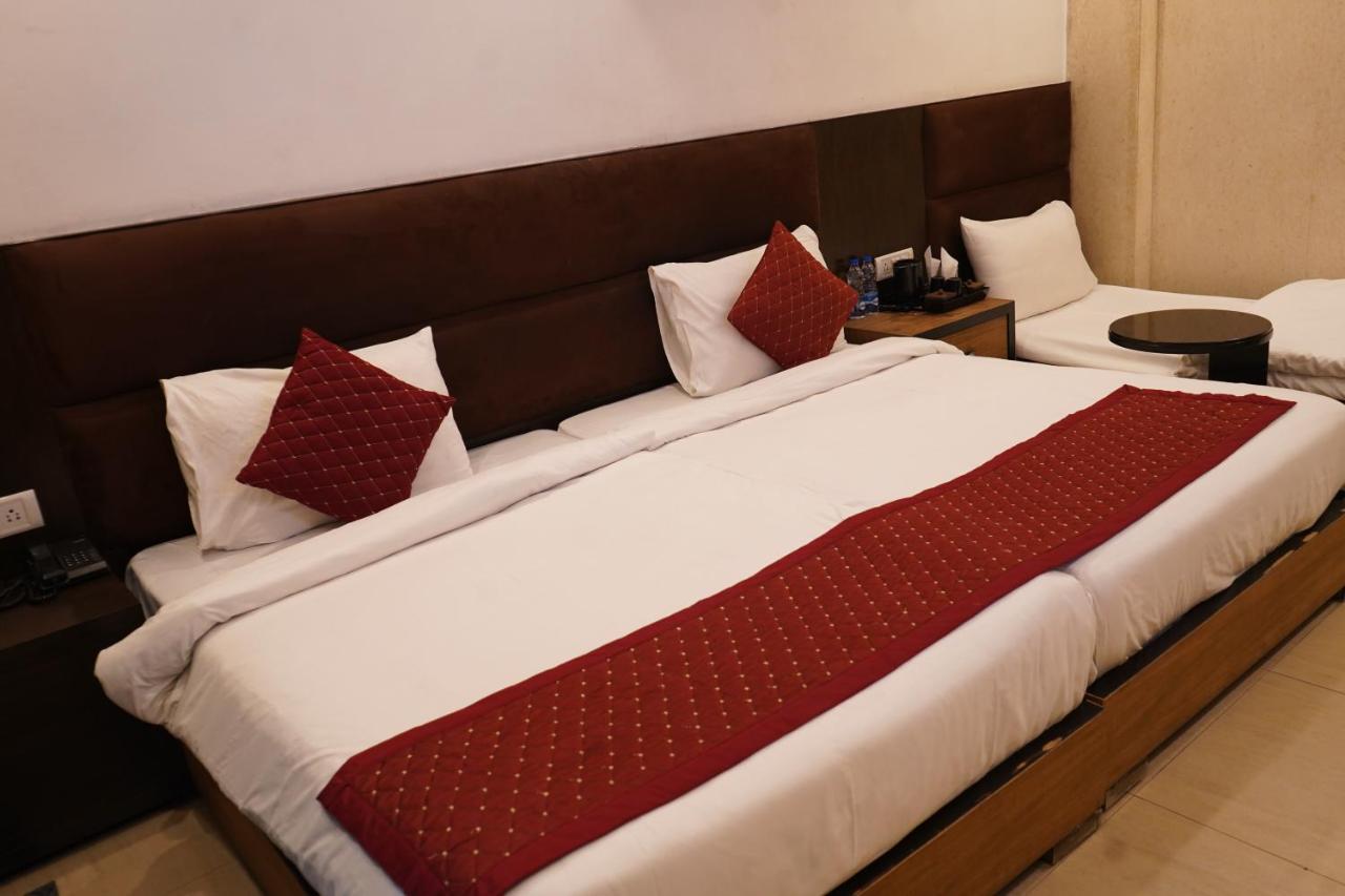 Hotel O Delhi, Near Metro Station Karol Bagh Nova Deli