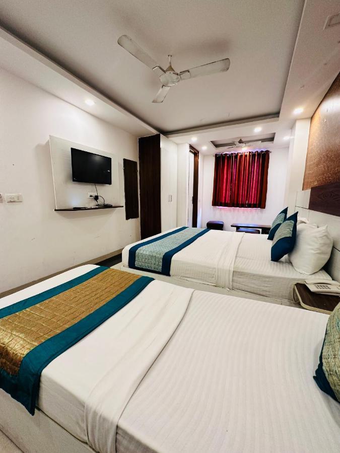 Palm Majestic At Airport Hotel 3*