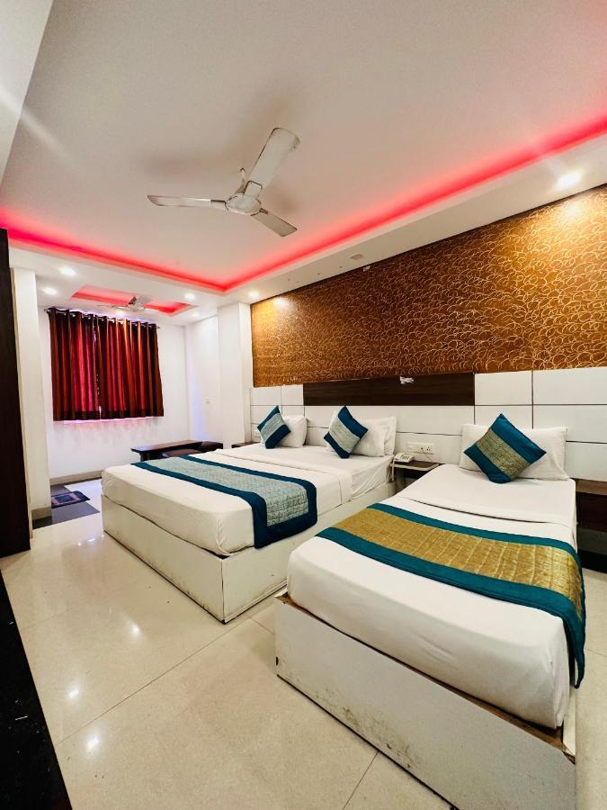 Hotel Palm Majestic At Airport