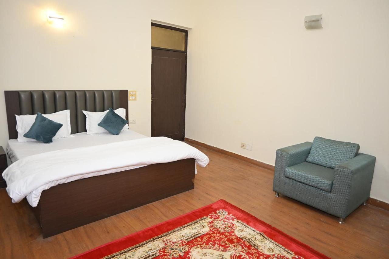 The Own Guest house New Delhi