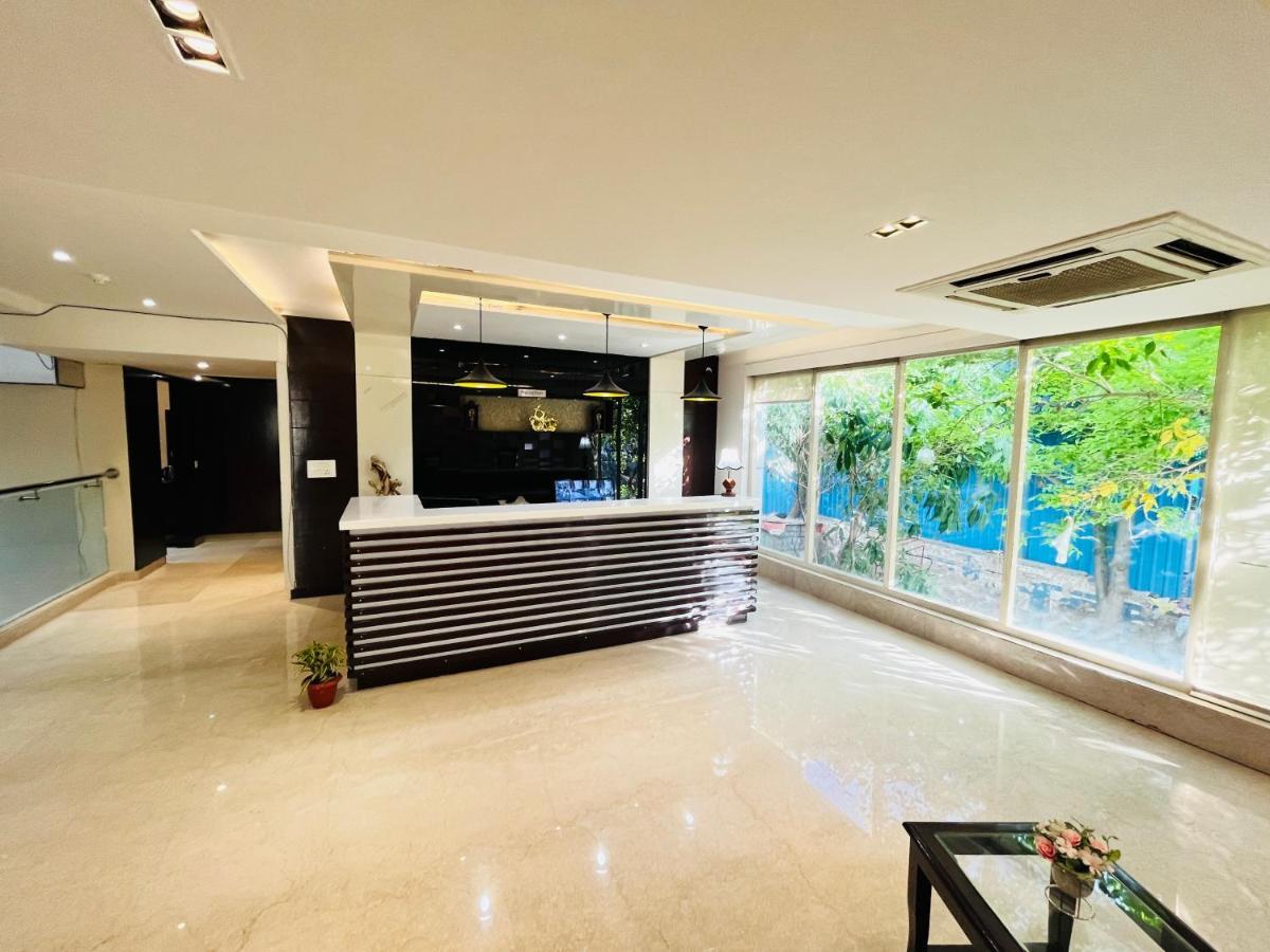 Hotel Aura Ip Grand Karkardooma Metro Station Couple Friendly