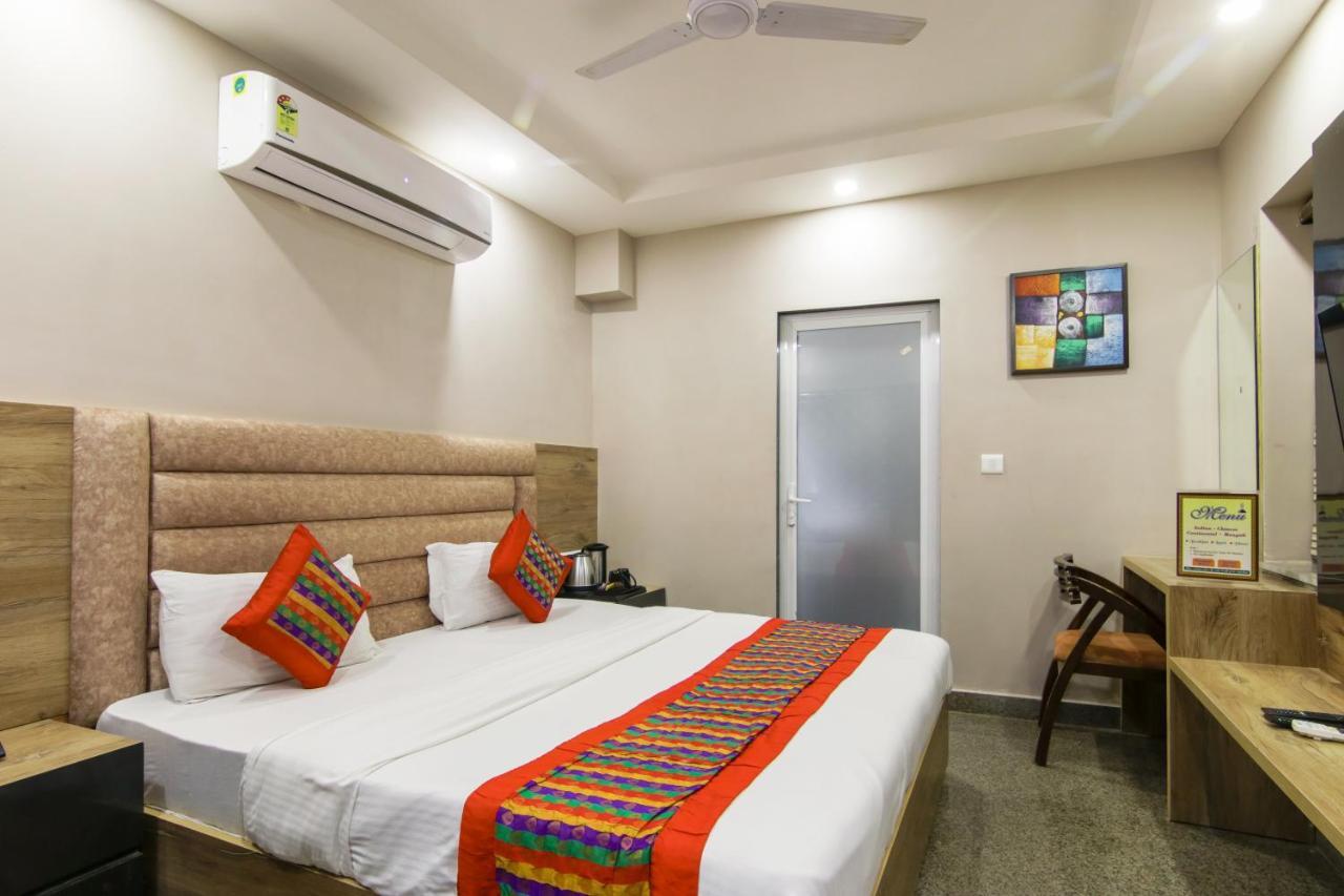 Hotel Anand - Delhi 4*