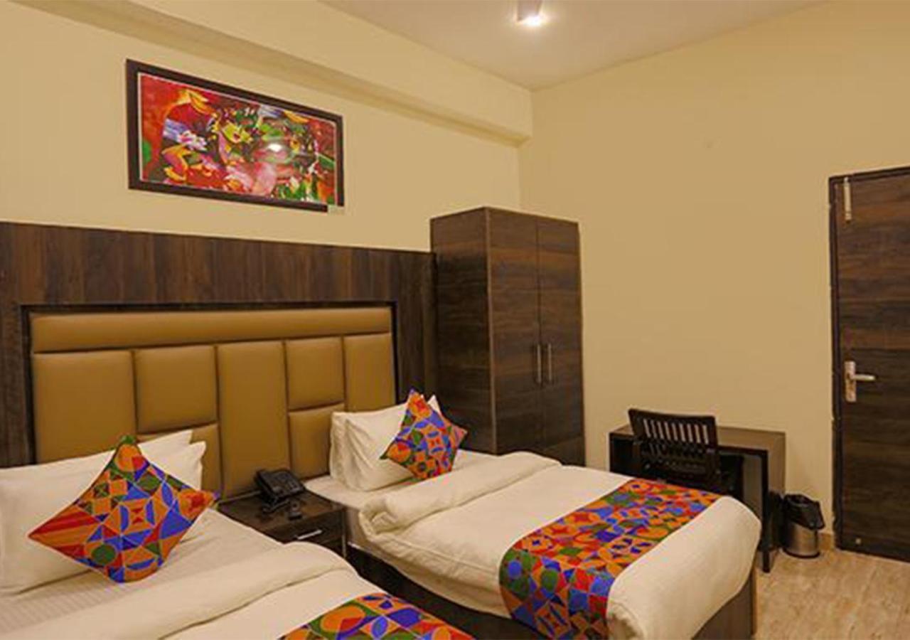 Hotel The Raj New Delhi