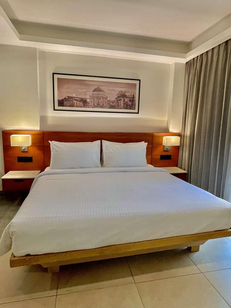 Western Maharani Bagh Hotel