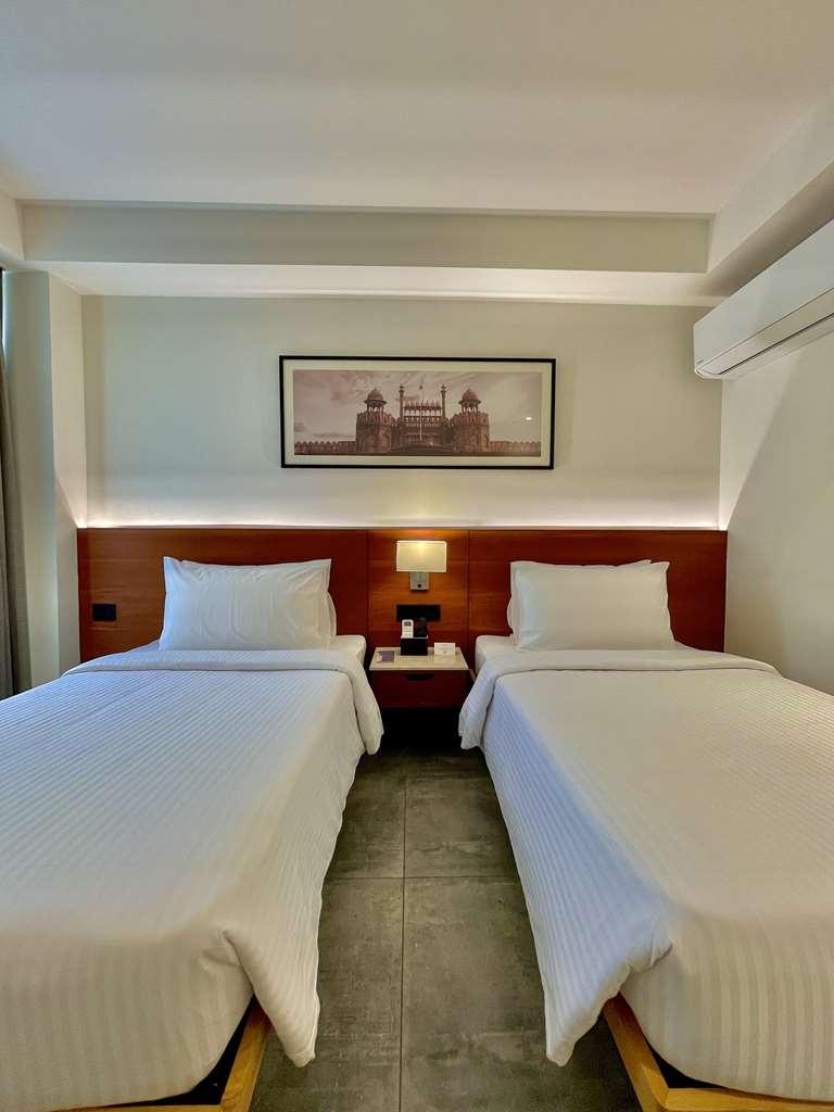 Western Maharani Bagh Hotel