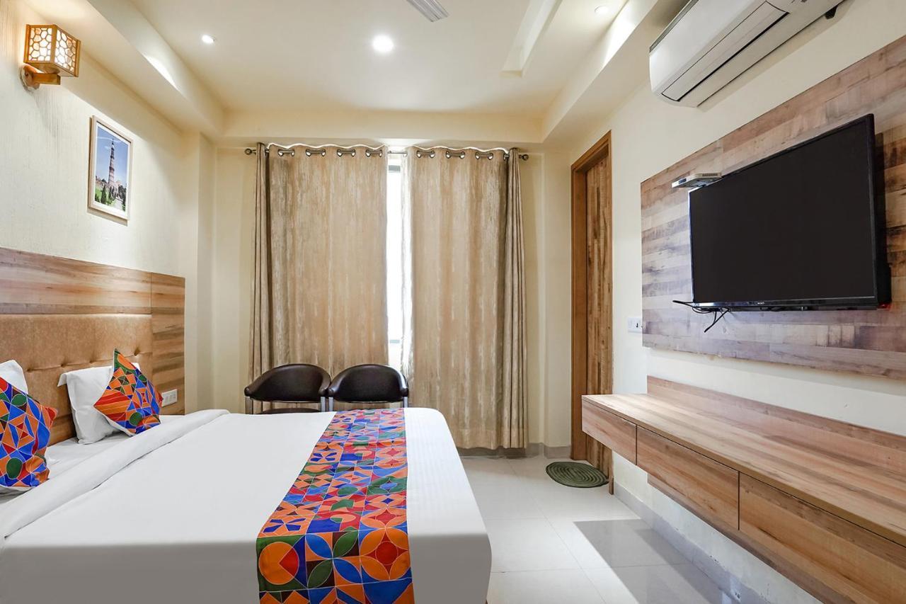 Hotel Fabexpress My New Delhi