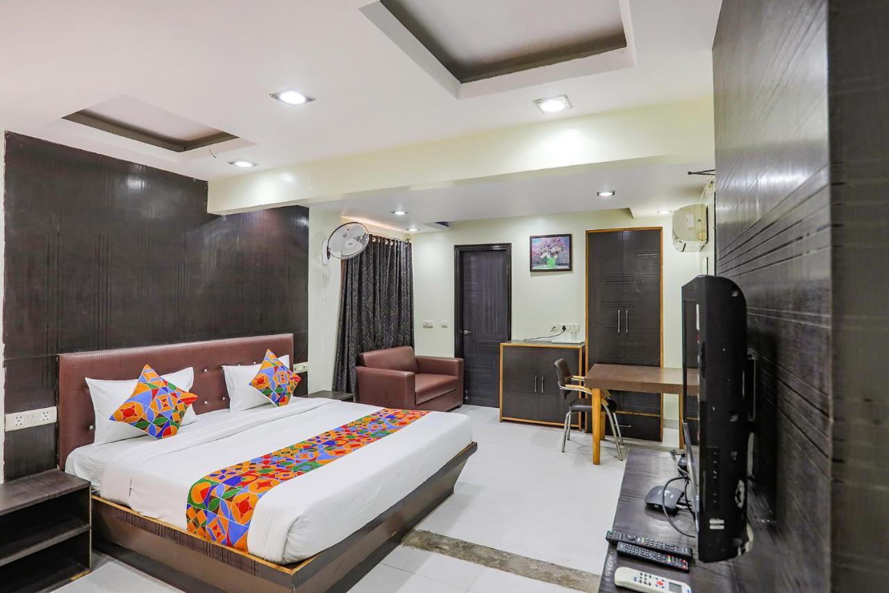 Fabhotel Trio Continental Patel Nagar 3* New Delhi