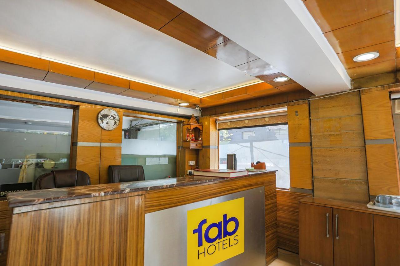 Fabhotel Trio Continental Patel Nagar