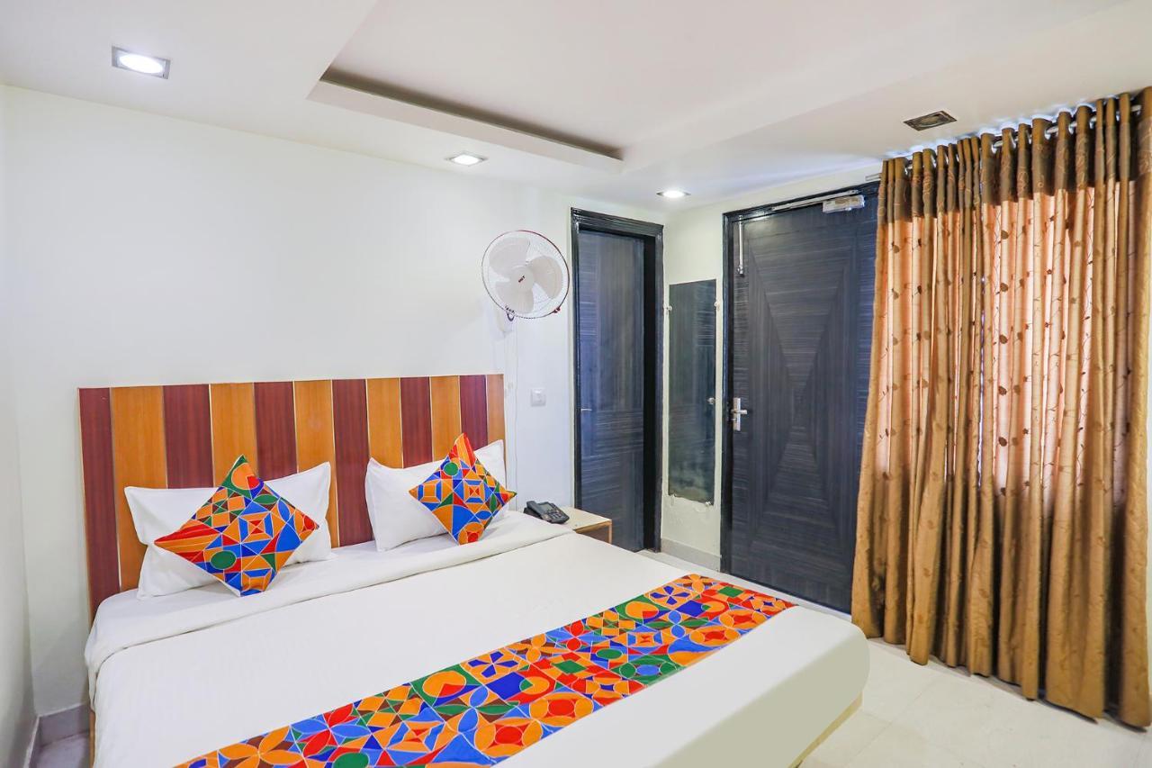 Hotel Fabhotel Trio Continental Patel Nagar
