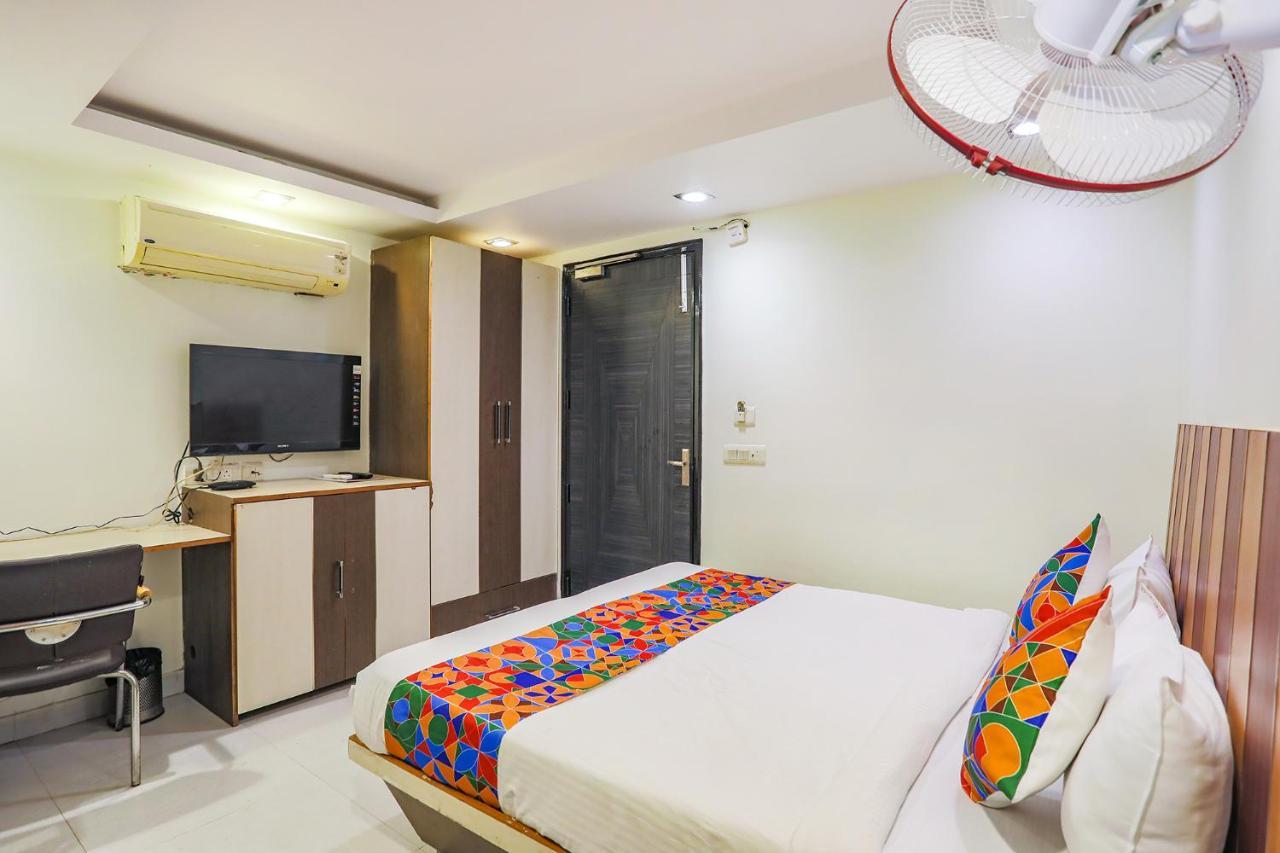 Fabhotel Trio Continental Patel Nagar New Delhi