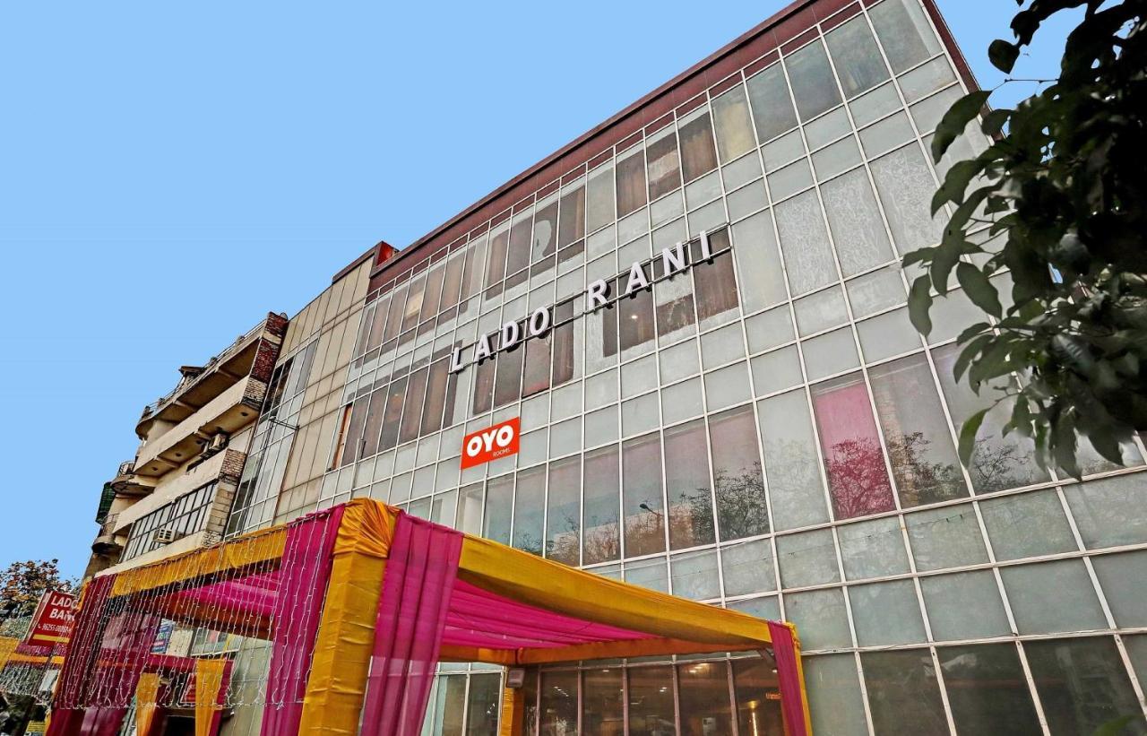 Oyo Flagship Red Near V3s Mall 3* Nova Deli