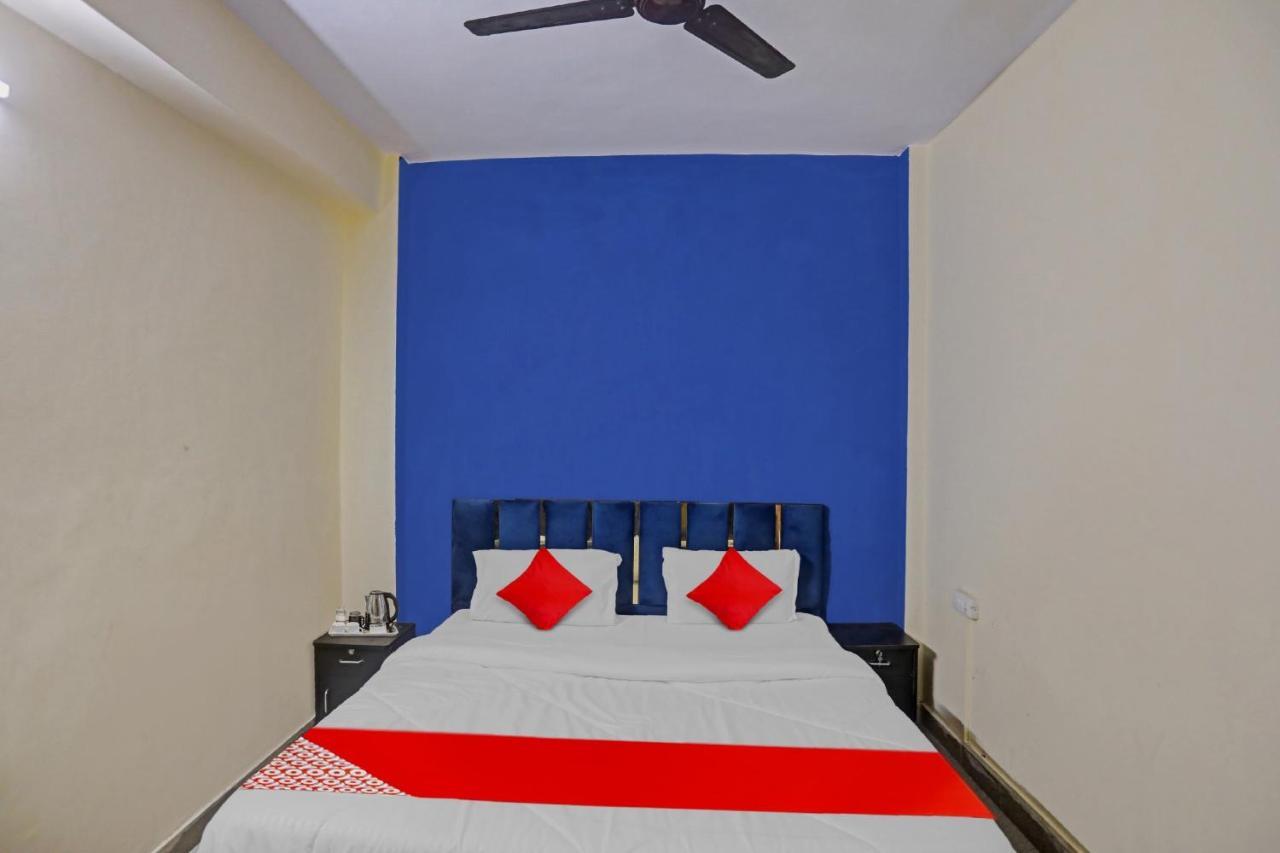 Flagship Delight In Near Worlds Of Wonder Hotel