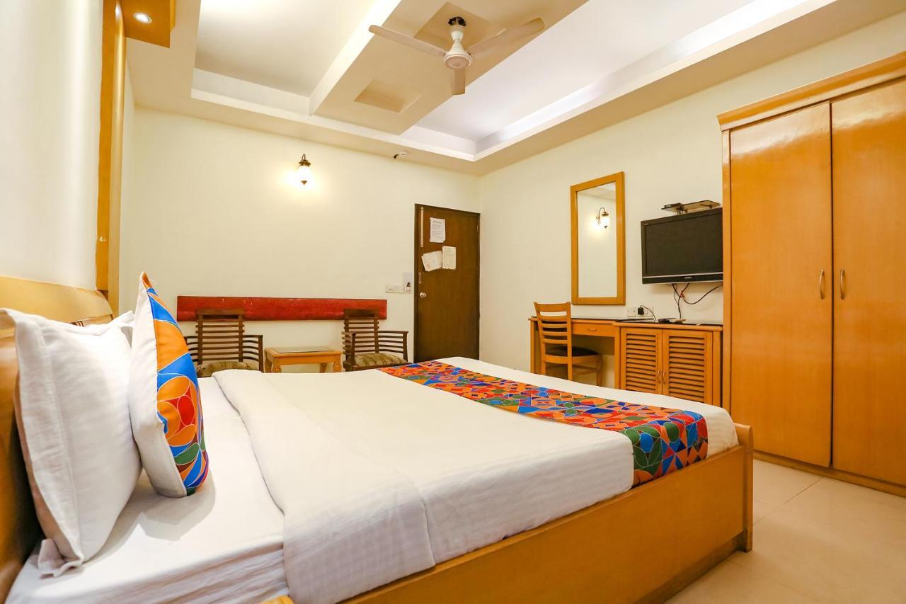 Hotel Fabhotel Clark Height Patel Nagar
